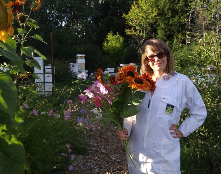 Radical Homestead bees
